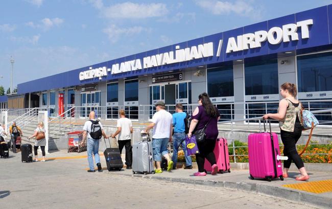 Gazipaşa- Alanya Havalimanı’nda 239 bin yolcu trafiği