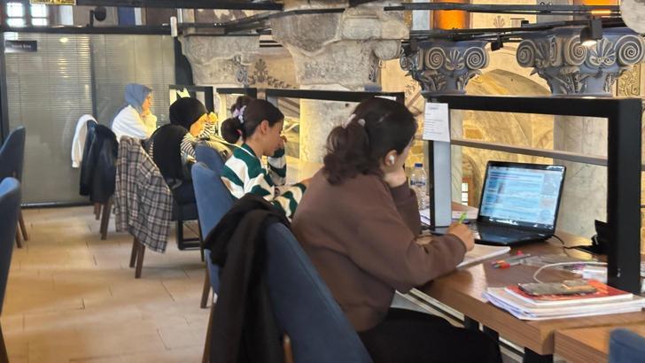 Kütüphanelere 5 ayda 77 bini aşkın ziyaretçi