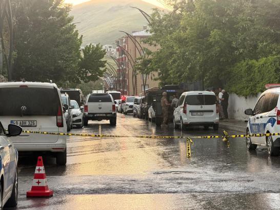 İşitme engelli kardeşini vurdu, polis operasyonunda etkisiz hale getirildi