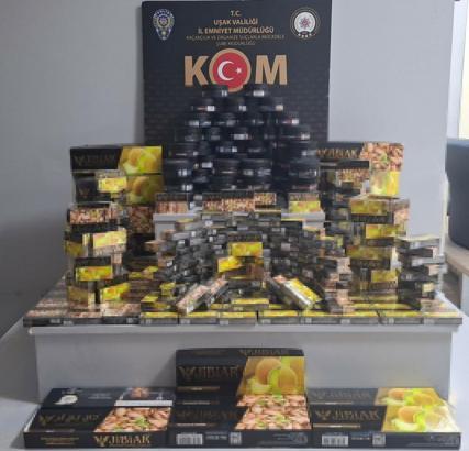 Uşak'ta 17,5 kilogram gümrük kaçağı nargile tütünü ele geçirildi