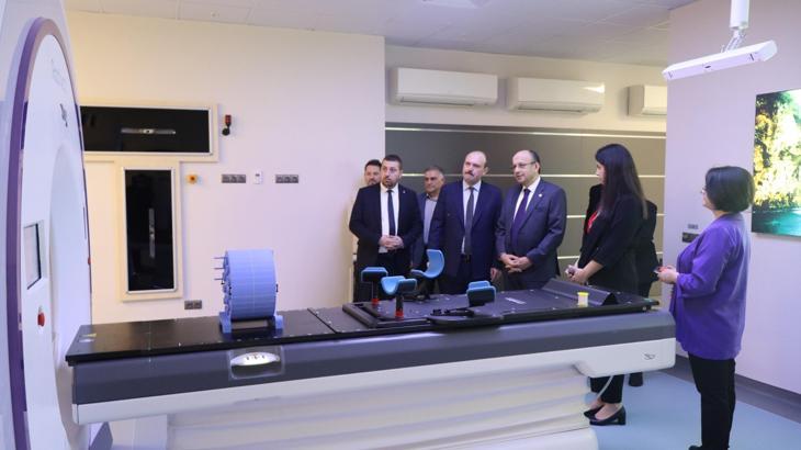 Bursa’nın tek tomoterapi cihazı hizmete alındı