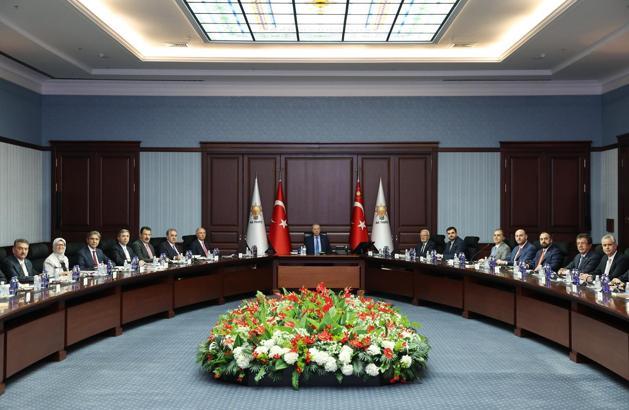 AK Parti'de MYK toplandı