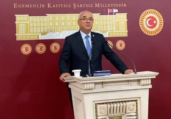 Önder Aksakal: DSP, yasal anlamda sıkıntılı olanlarla bir araya gelemez