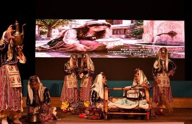 Çorum'da öğretmenlerden kültür ve sanat gecesi