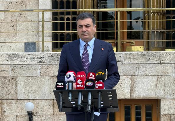 CHP'de 57 Parti Meclisi üyesinden 28'i istifa etti