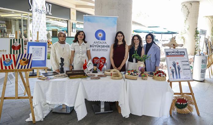 Büyükşehir ve YEDAM'dan el emeği eserleri sergisi