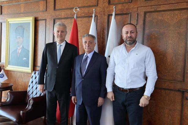 Altay'dan Mahmut Özgener ziyareti