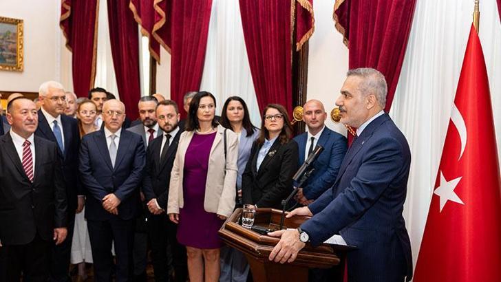 Bakan Fidan, Bulgaristan’da Türk iş insanlarıyla bir araya geldi