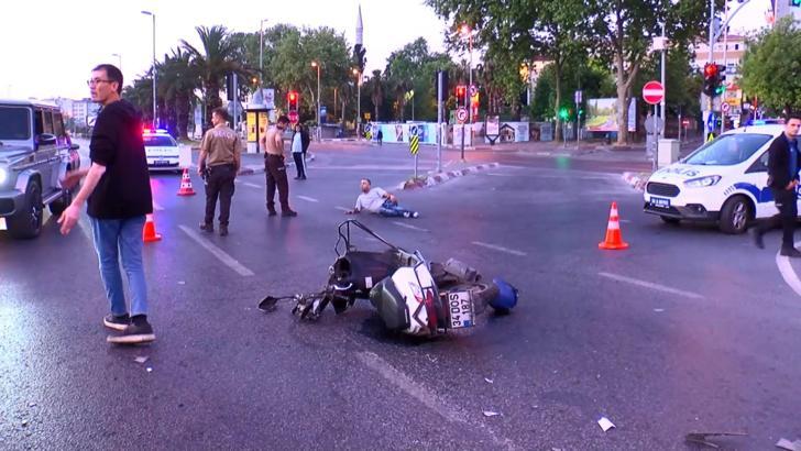Fatih'te 3 motosiklet çarpıştı: 1'i ağır 5 yaralı