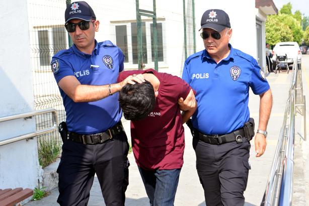 Dolmuşla duvara çarpan şoför, gece sevgilisiyle tartıştığı için uykusuz kalmış