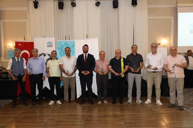 24’üncü Nilüfer Uluslararası Spor Şenlikleri’nde emeği geçenlere teşekkür plaketi