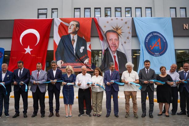 Akdeniz Üniversitesi'ne hayırsever desteğiyle yeni Nöroloji Polikliniği
