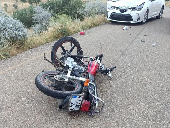 Mardin'de otomobille çarpışan motosikletin sürücüsü yaralandı