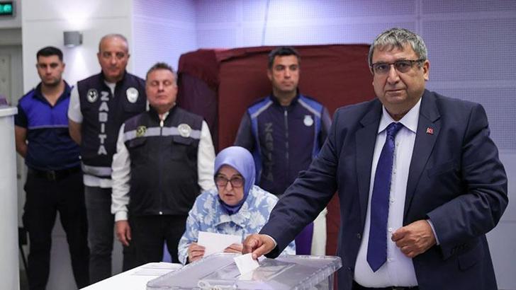 Buca Belediyesi Başkan Vekili, CHP’li Hüseyin Benzer oldu