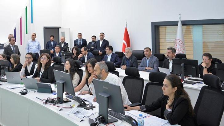 LGS süreci, Sınav Koordinasyon Merkezi'nden anlık takip edildi