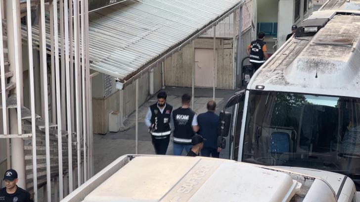 Silivri Belediyesi'ne 'yolsuzluk' soruşturması; şüpheliler sağlık kontrolünden geçirildi