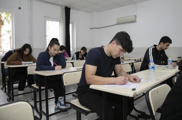 Uzmanlardan öğrencilere YKS öncesi öneriler