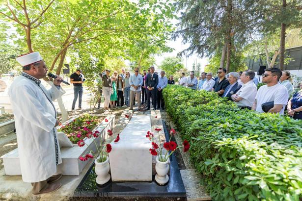 Ahmet Piriştina ölümünün 22'nci yılında kabri başında anıldı