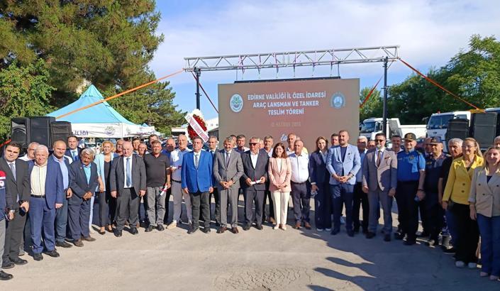 Edirne İl Özel İdaresi filosuna 15 yeni hizmet aracı, köylere 21 su tankeri