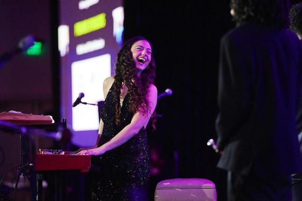 Türk müzisyen Su Yavuz’a Berklee'den ödül