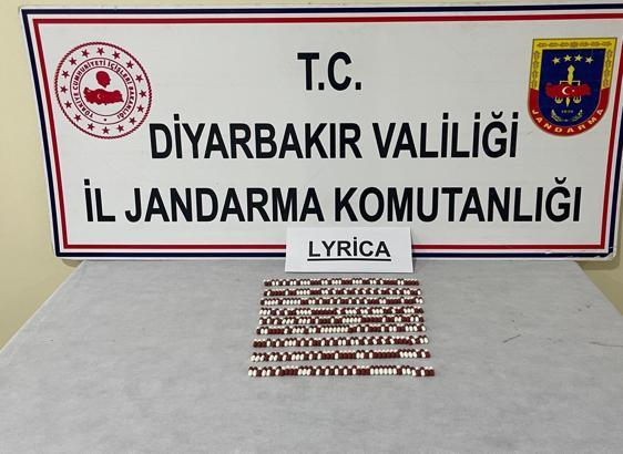 Diyarbakır'da uyuşturucu operasyonlarında 10 gözaltı