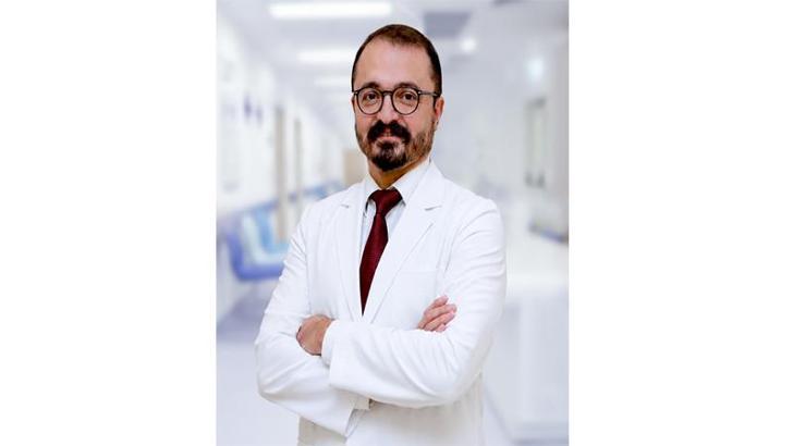 'Aort kapağı değişimi göğüs kemiğini açmadan da gerçekleştirilebiliyor’