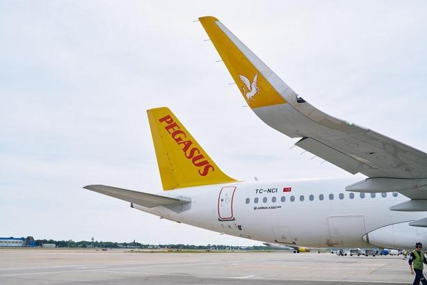 Pegasus, Londra Gatwick Havalimanı’na direkt uçuş başlattı