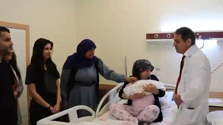 13 yıl sonra çocuk sahibi olan aile, bebeklerine doktorun adını verdi