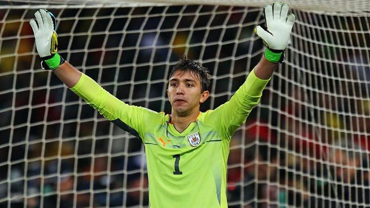 Fernando Muslera, Uruguay forması ile tarihe geçti