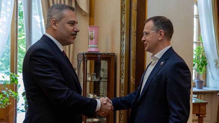 Dışişleri Bakanı Fidan, Putin'in danışmanları Medinskiy ve Levitin'i kabul etti