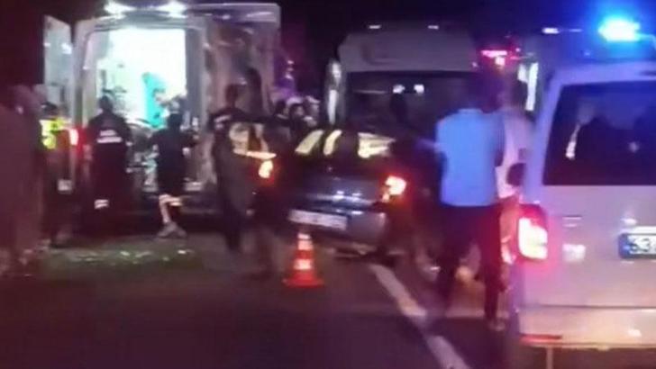 Şanlıurfa’da iki otomobil çarpıştı: 2 ölü, 8 yaralı