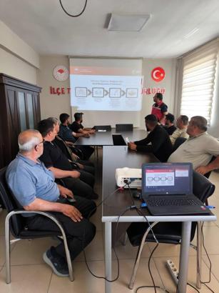 Bor’da üreticilere hayvancılık eğitimi