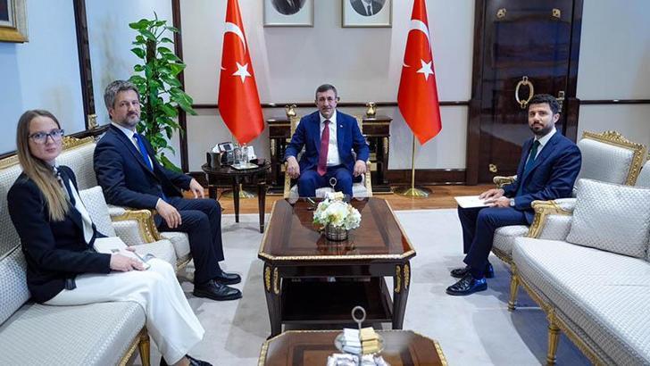 Cumhurbaşkanı Yardımcısı Yılmaz, Macaristan Büyükelçisi Matis'i kabul etti