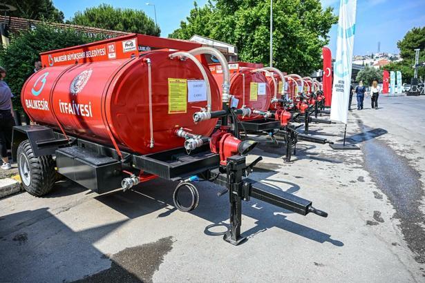 Balıkesir Büyükşehir Belediyesi'nden kırsala 50 yeni yangın tankeri