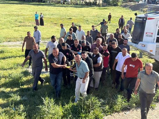 Minibüs ile kamyon çarpıştı: 3 ölü, 2 yaralı
