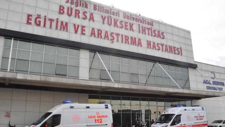 Bursa YİEAH'ta ilk kez uygulanan vNOTES tekniği ile sağlığına kavuştu