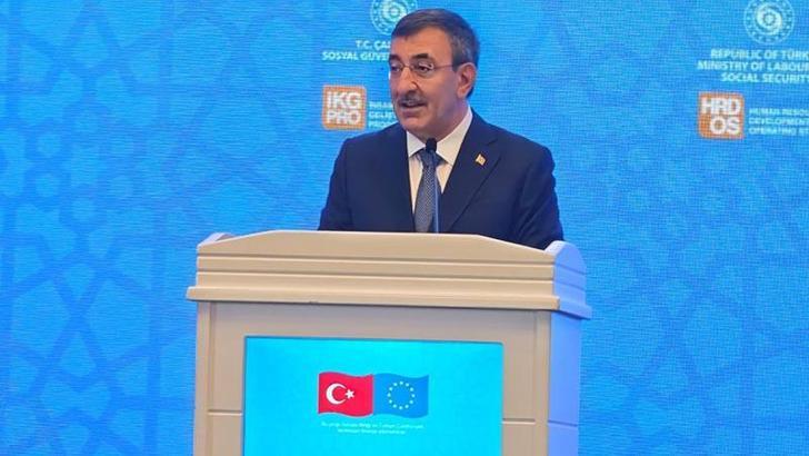Cevdet Yılmaz: AB, diğer aday ülkeler ile Türkiye'ye aynı kriterleri uygulamalı