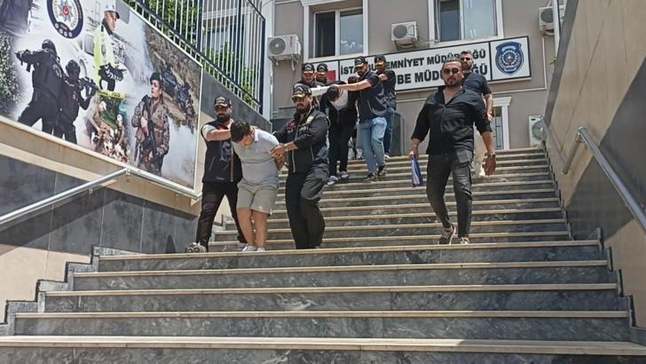 Haraç için iş yeri kurşunlayan 5 şüpheli adliyeye sevk edildi