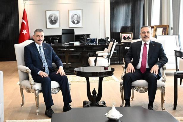 Bakanlar Çiftçi ile Fidan bir araya geldi