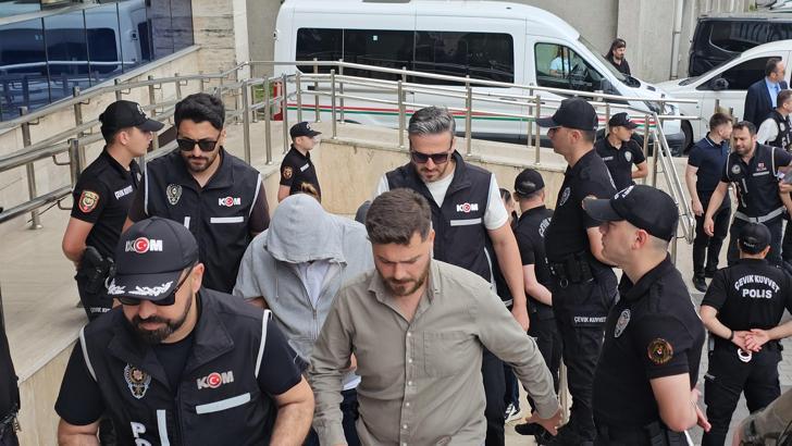 Rüşvet şüphelisi doktor, kürtaj için 10 bin ile 100 bin lira arasında değişen miktarlarda para istemiş