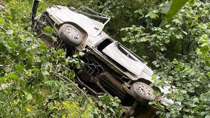 Giresun’da kamyonet fındık bahçesine yuvarlandı: 1 ölü