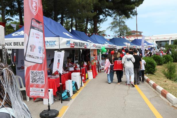 Samsunspor 60’ıncı yıl kutlamalarının son etkinliğinde tesislerini taraftarlara açtı