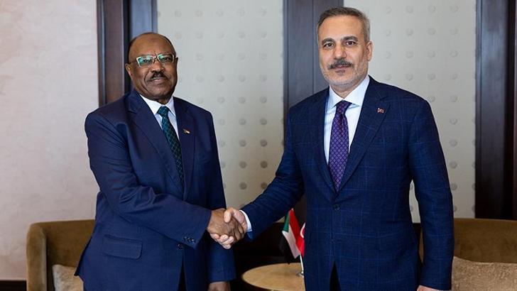 Bakan Fidan, Sudanlı mevkidaşı Salem ile bir araya geldi