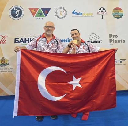 İzmirli down sendromlu sporcudan 7 şampiyonluk birden