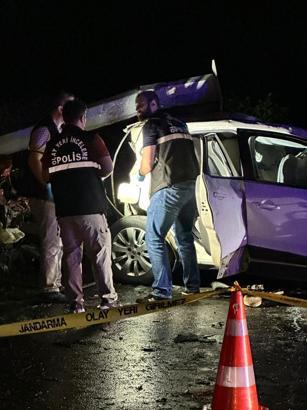 Karadeniz Sahil Yolu’nda zincirleme kaza sonrası yangın; 3 ölü, 4 yaralı