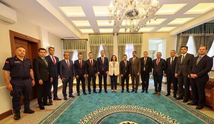 Kaymakamlara veda yemeği