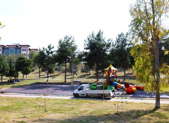 Toroslar’ın park ve yeşil alanları bakımdan geçiyor