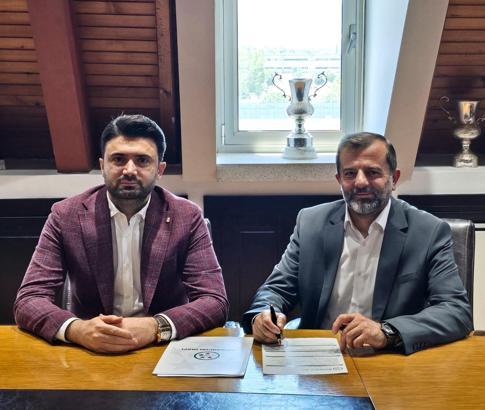 Mustafa Işık ve Şükrü Deviren Bursaspor Vakfı’na üye oldu