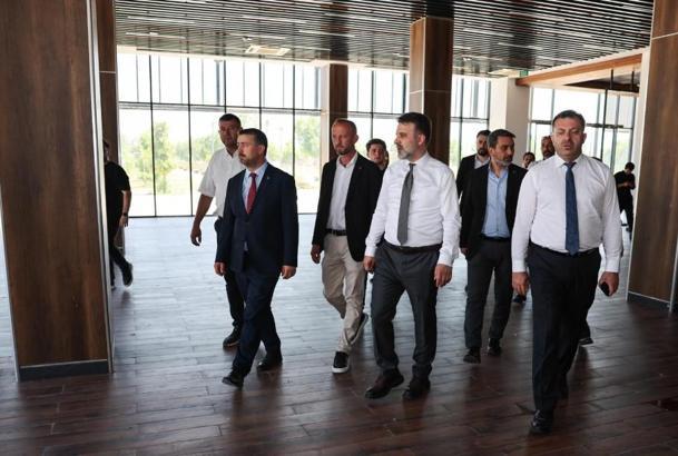 Başkan Vekili Biba: Mustafakemalpaşa hak ettiği hizmetleri alacak