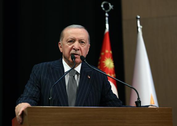 Cumhurbaşkanı Erdoğan: Unutmayın, hepimiz bulunduğumuz koltuklara milletin takdiriyle geldi